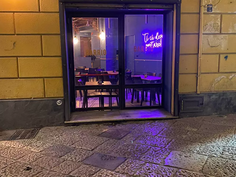 Immagine 8 di Attività commerciale in affitto  in Via Giovanni Meli a Palermo