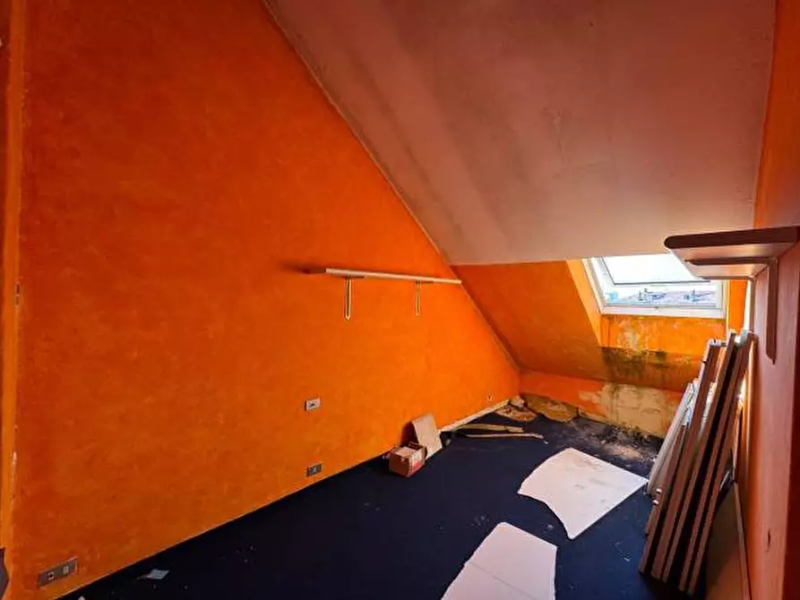 Immagine 2 di Magazzino in vendita  in Via Francesco Dall'ongaro a Milano