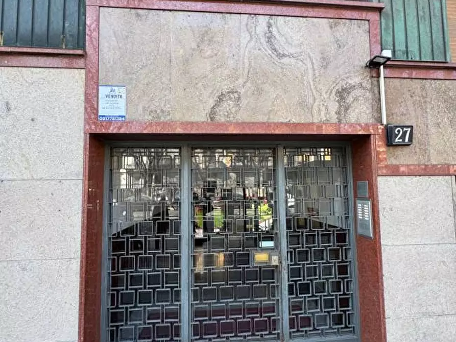 Immagine 12 di Magazzino in vendita  in Via Francesco Dall'ongaro a Milano