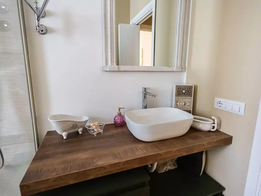 Immagine 30 di Villa in vendita  in Via Tommaso Natale a Palermo