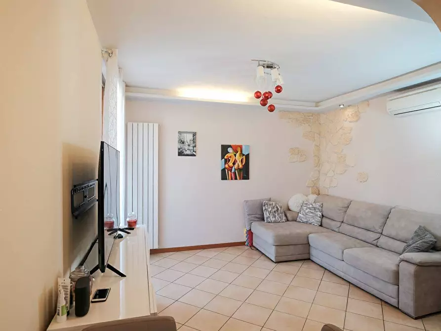 Immagine 3 di Appartamento in vendita  in via montegrappa a Brembate