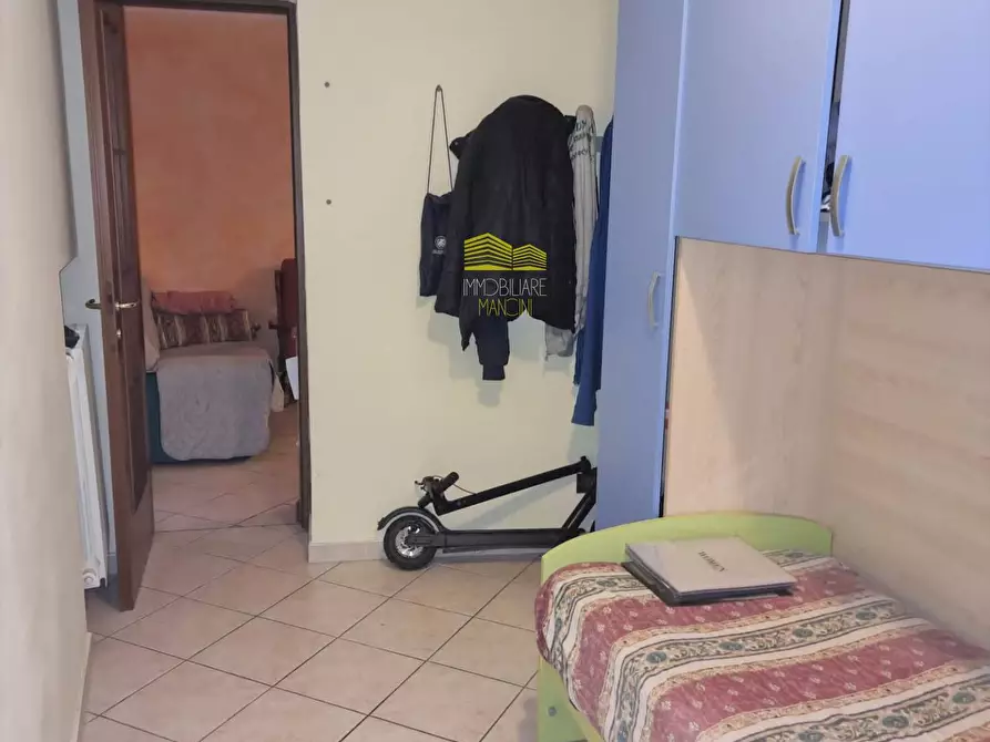 Immagine 8 di Camera in vendita  in mayr a Brembate