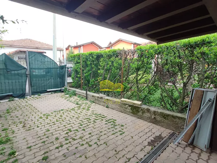 Immagine 11 di Appartamento in vendita  in via colleoni a Boltiere