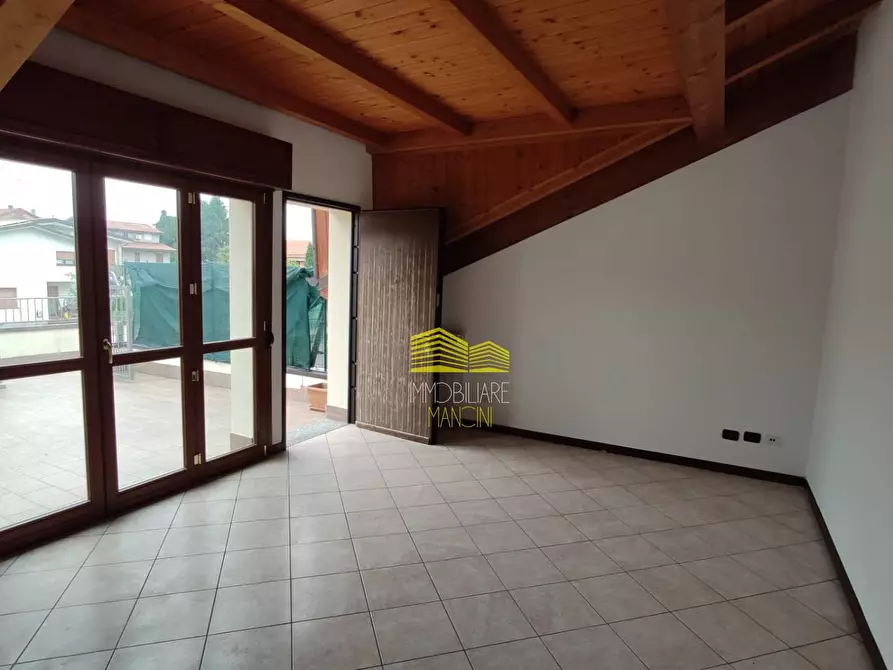 Immagine 5 di Appartamento in vendita  in via RISORGIMENTO a Trezzano Rosa