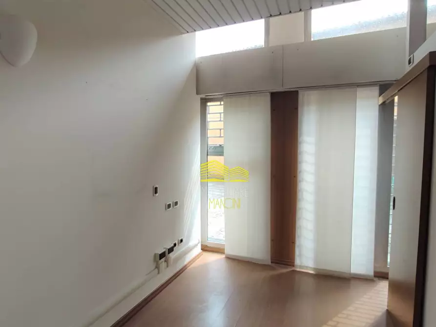 Immagine 7 di Ufficio in vendita  in VIA DANTE a Trezzo Sull'adda