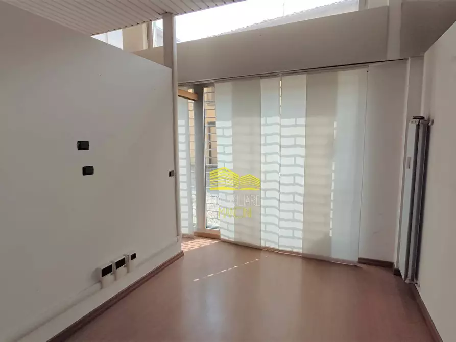 Immagine 9 di Ufficio in vendita  in VIA DANTE a Trezzo Sull'adda