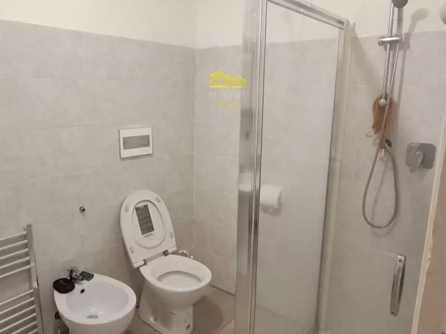 Immagine 11 di Camera in vendita  a Boltiere