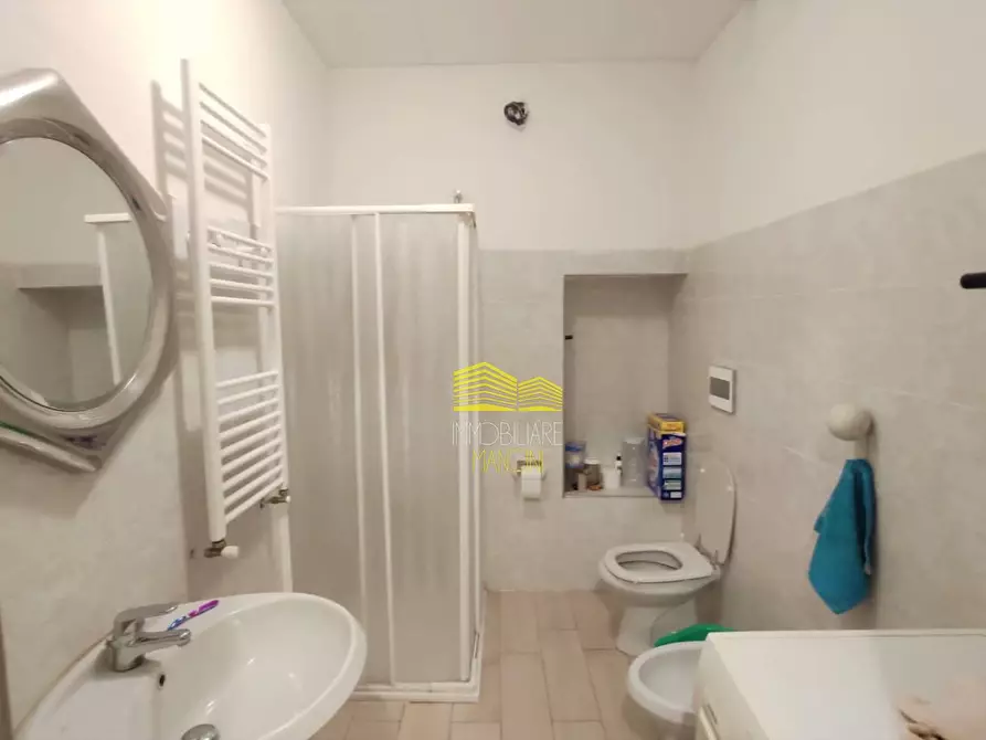 Immagine 13 di Camera in vendita  a Boltiere