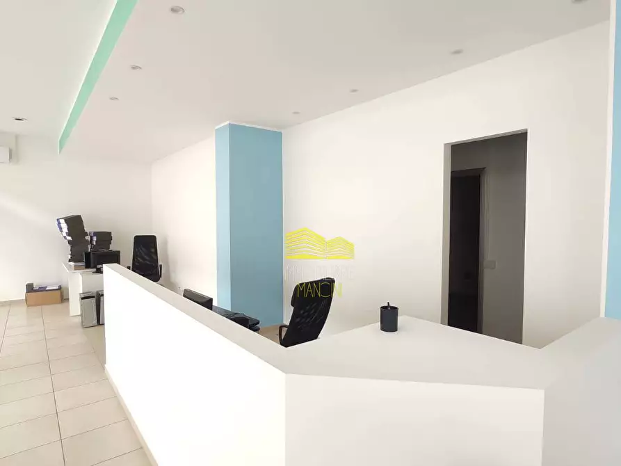 Immagine 5 di Negozio in affitto  in VIA DEI MILLE a Trezzo Sull'adda