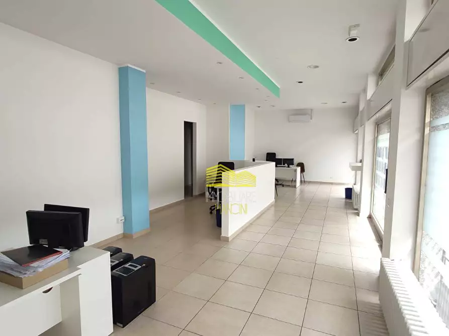 Immagine 15 di Negozio in affitto  in VIA DEI MILLE a Trezzo Sull'adda