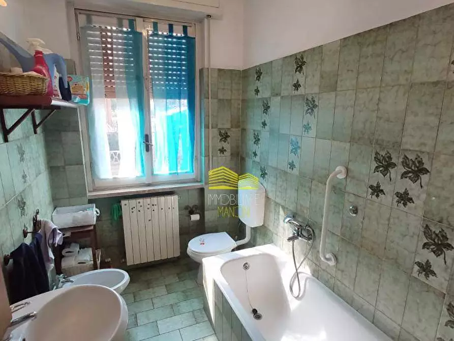 Immagine 13 di Appartamento in vendita  in via dei mille a Biassono