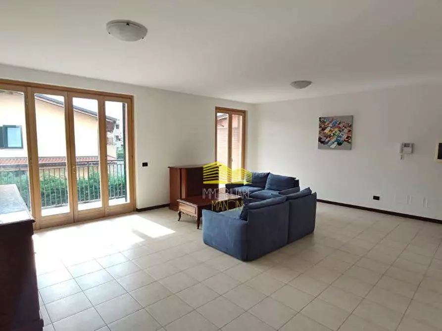 Immagine 4 di Appartamento in vendita  in via grignano a Capriate San Gervasio