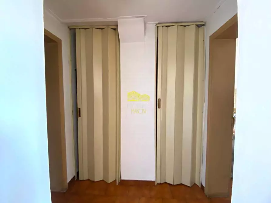 Immagine 7 di Camera in vendita  in via Garibaldi a Capriate San Gervasio