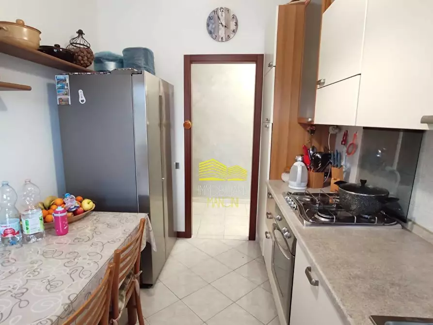 Immagine 12 di Appartamento in vendita  in via bergamo a Brembate