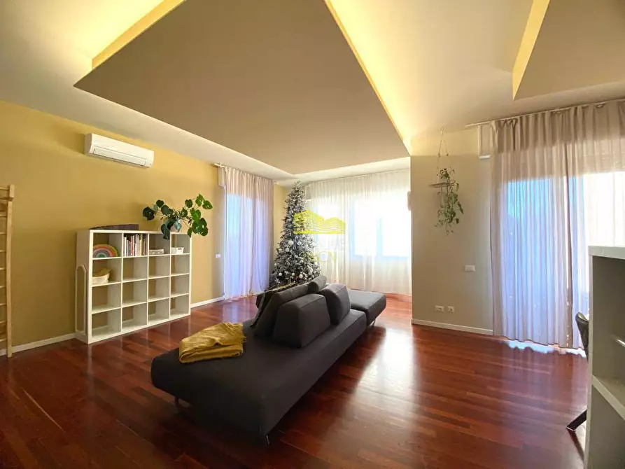 Immagine 4 di Attico in vendita  in VIA MILAZZO a Trezzo Sull'adda