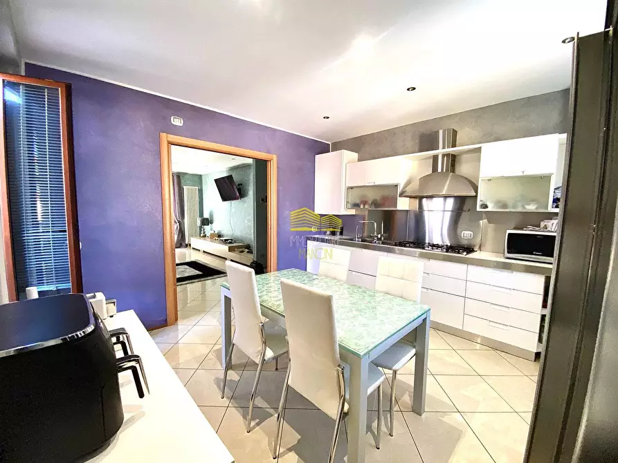 Immagine 15 di Appartamento in vendita  in Via Trieste a Capriate San Gervasio