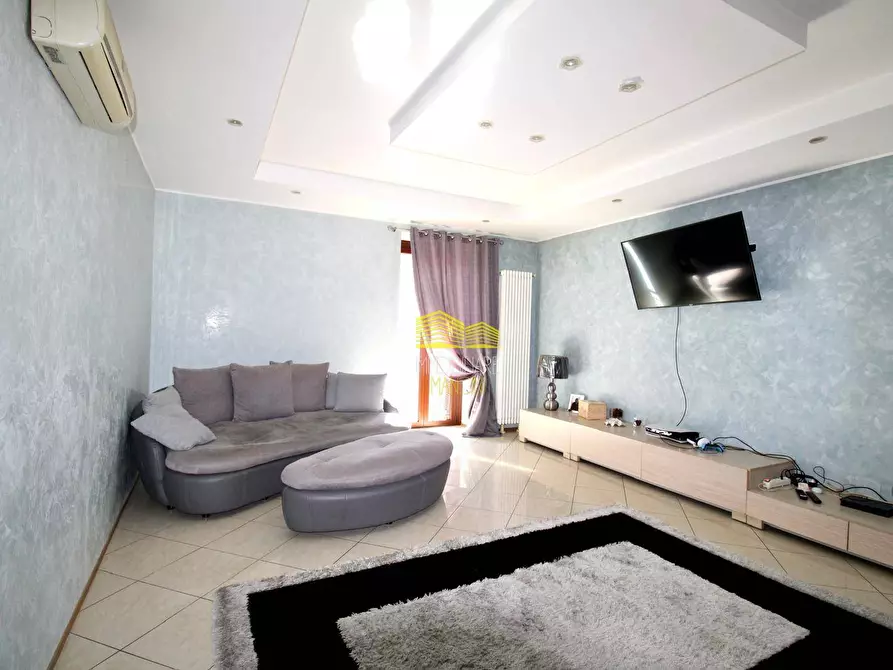 Immagine 2 di Appartamento in vendita  in Via Trieste a Capriate San Gervasio