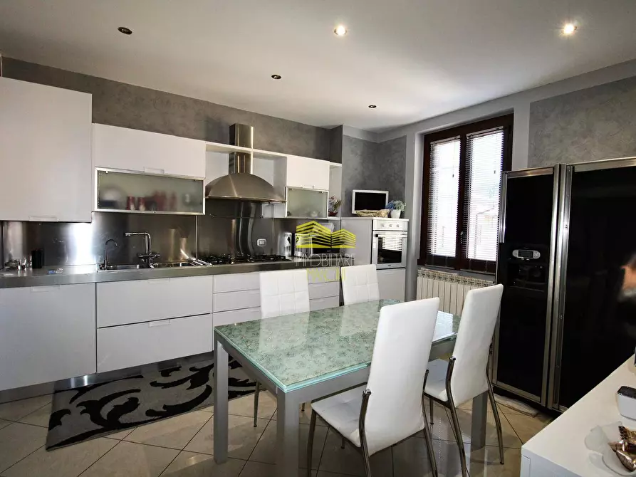 Immagine 13 di Appartamento in vendita  in Via Trieste a Capriate San Gervasio