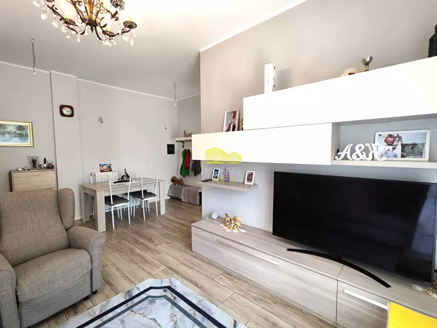 Immagine 8 di Appartamento in vendita  in VIA MAZZINI a Agrate Brianza