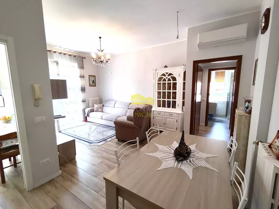 Immagine 14 di Appartamento in vendita  in VIA MAZZINI a Agrate Brianza