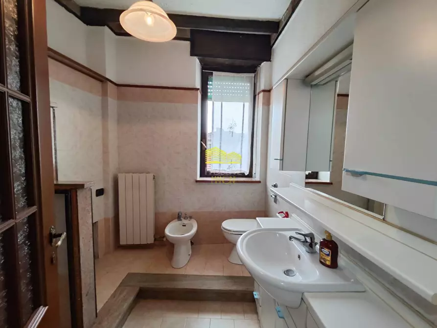 Immagine 15 di Appartamento in vendita  in via fermi a Trezzo Sull'adda