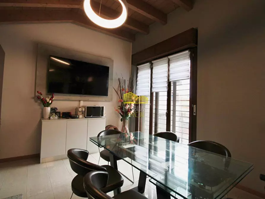 Immagine 10 di Appartamento in vendita  in Via De Amicis a Cornate D'adda