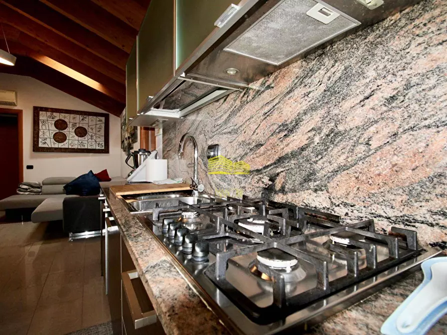 Immagine 13 di Appartamento in vendita  in Via De Amicis a Cornate D'adda