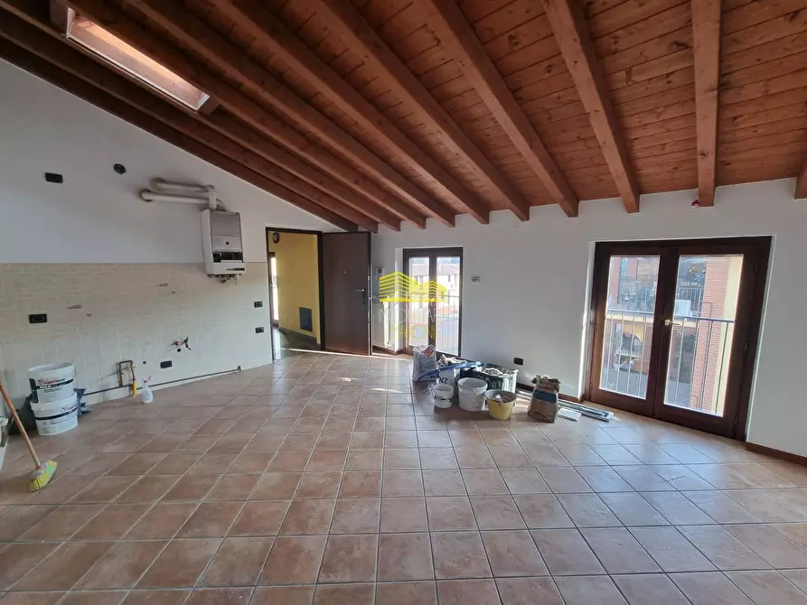 Immagine 2 di Appartamento in vendita  in VIA CONFALONIERI a Masate