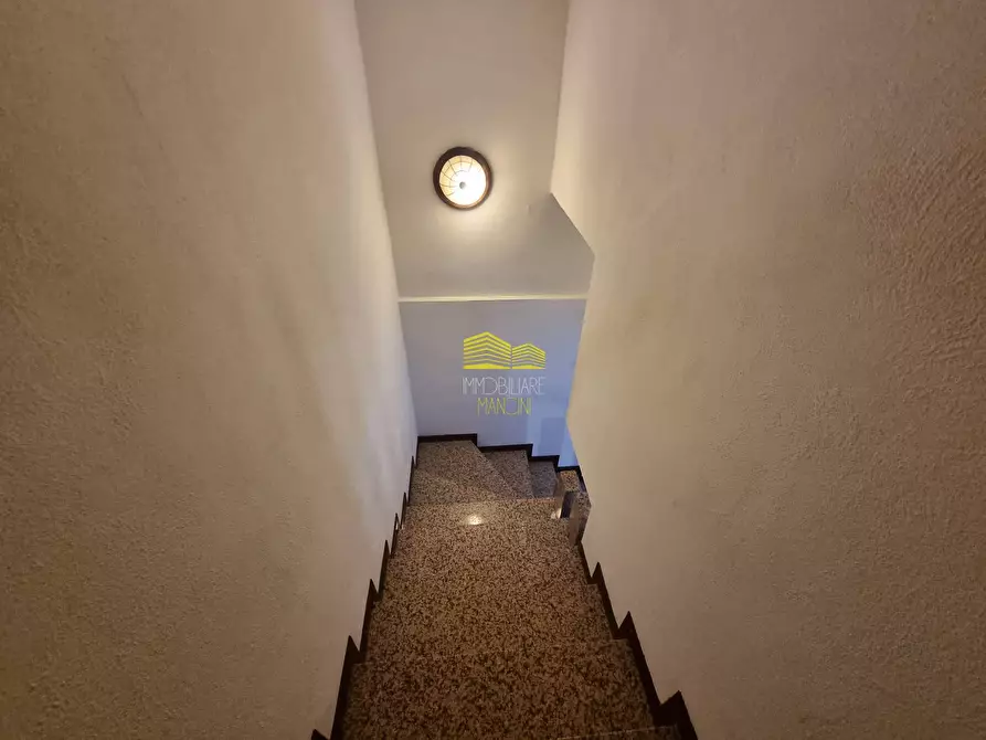 Immagine 10 di Camera in vendita  in Via Longobardica a Fara Gera D'adda