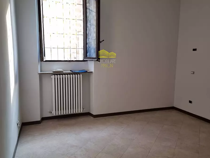 Immagine 3 di Appartamento in vendita  in via Dante Alighieri a Trezzo Sull'adda