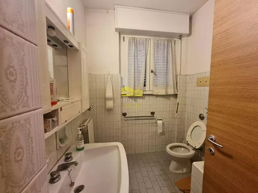 Immagine 15 di Appartamento in vendita  in VIA ALBENZA a Ponte San Pietro