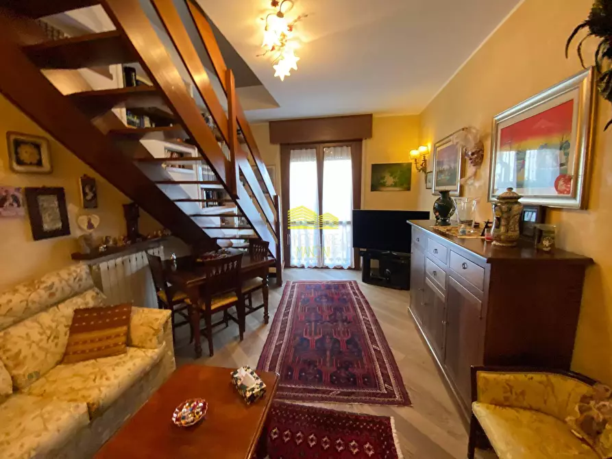 Immagine 2 di Appartamento in vendita  in VIA MANZONI a Gessate