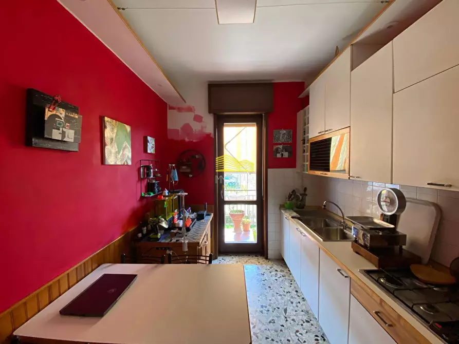 Immagine 5 di Appartamento in vendita  in piazza nazionale a Trezzo Sull'adda