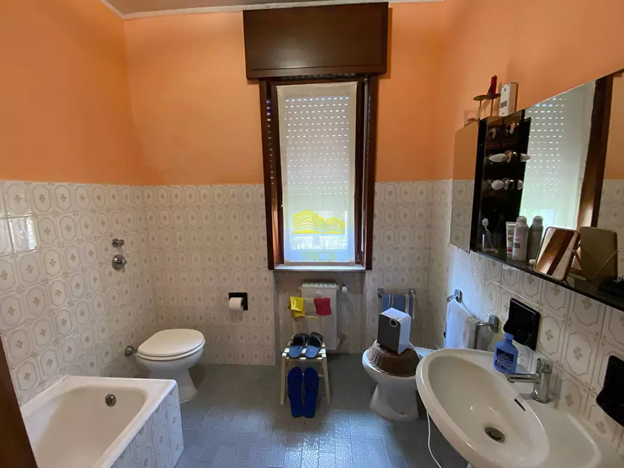 Immagine 8 di Appartamento in vendita  in piazza nazionale a Trezzo Sull'adda