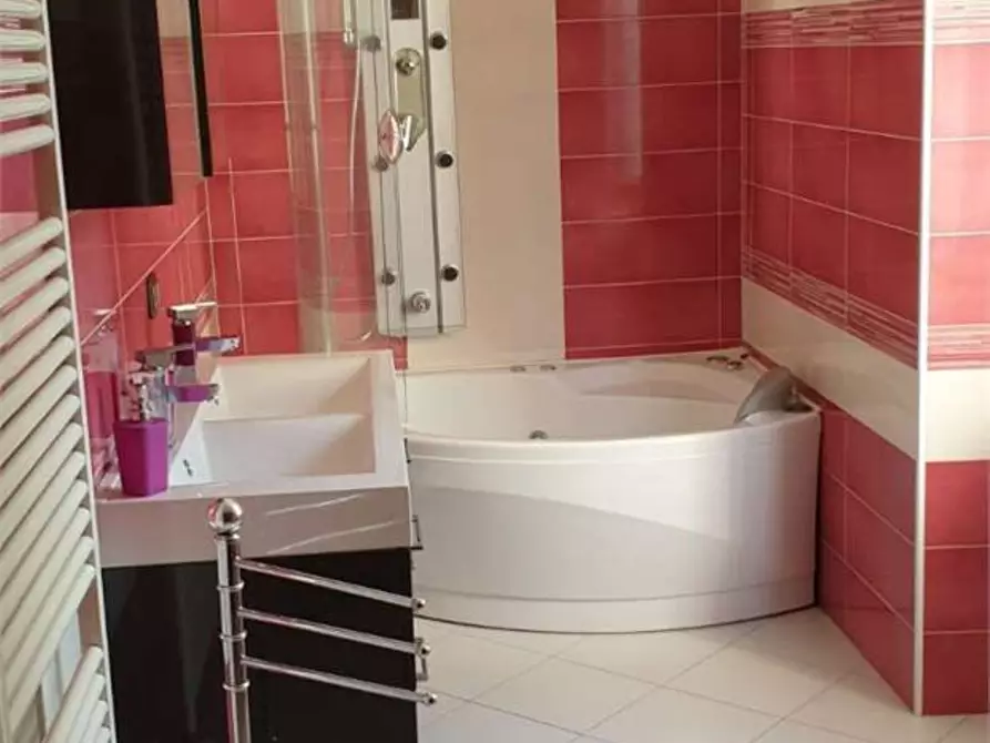 Immagine 12 di Appartamento in vendita  in Armando Diaz a Borgo Chiese