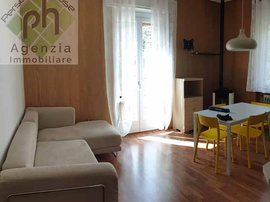 Immagine 10 di Camera in vendita  in Via Fiera a Pieve Di Bono-Prezzo