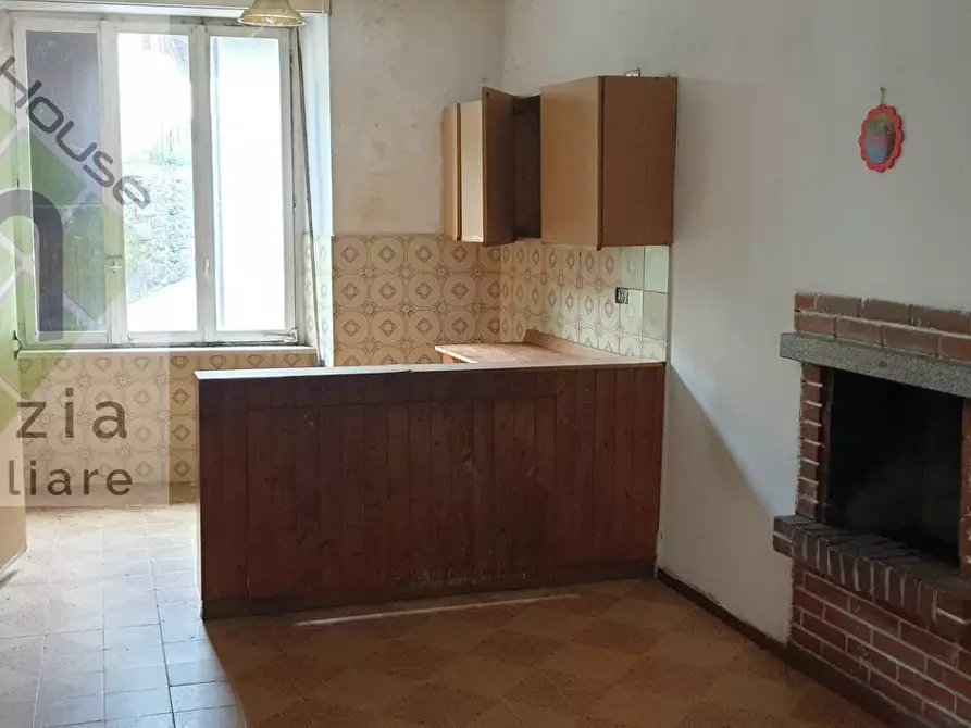 Immagine 2 di Appartamento in vendita  in VIA G. PUCCINI a Storo