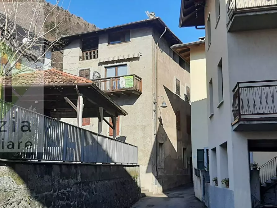 Immagine 2 di Casa indipendente in vendita  in G Puccini a Storo