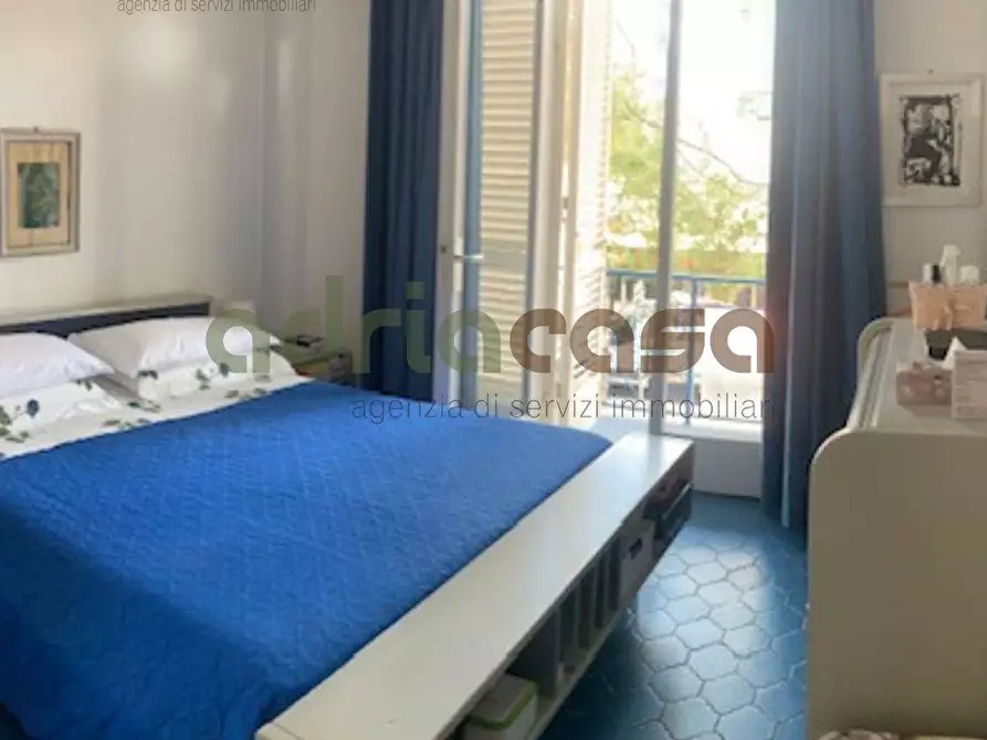 Immagine 2 di Villa in vendita  in Via d'Annunzio a Riccione