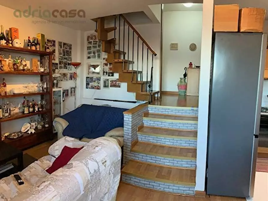 Immagine 2 di Appartamento in vendita  in Via dei Pini a Riccione