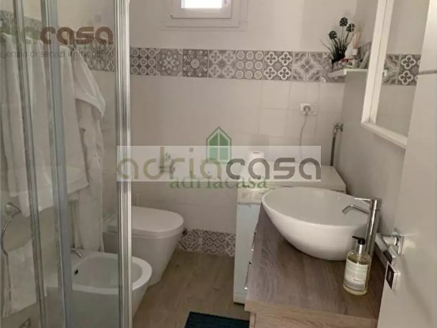 Immagine 6 di Appartamento in vendita  in viale dante alighieri a Riccione