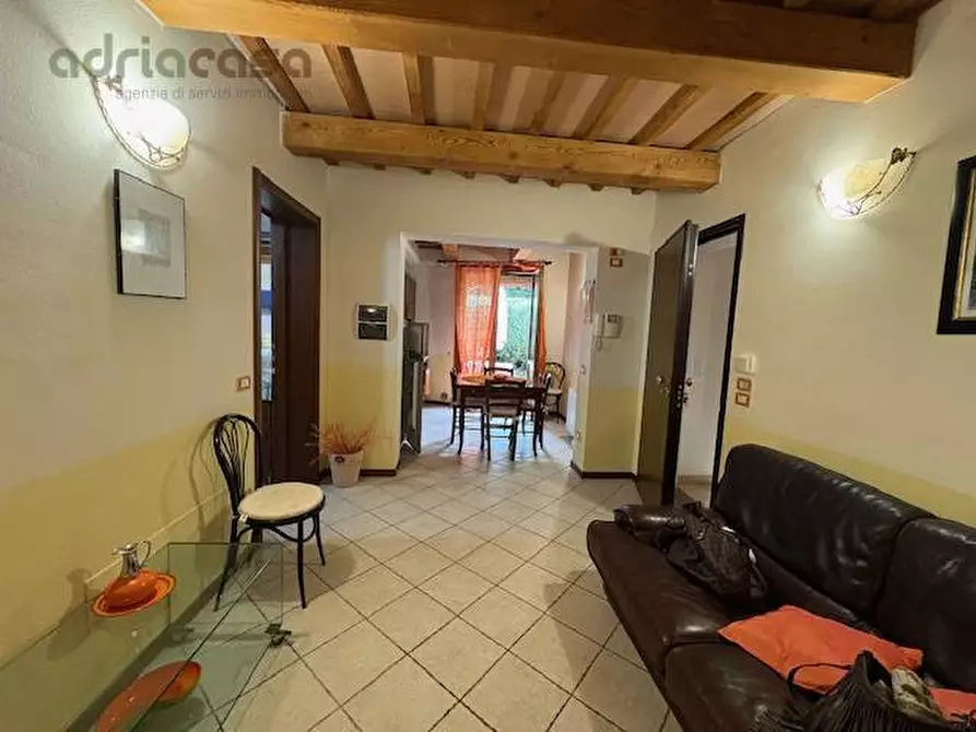 Immagine 2 di Appartamento in vendita  in strada della vallugola a Gabicce Mare