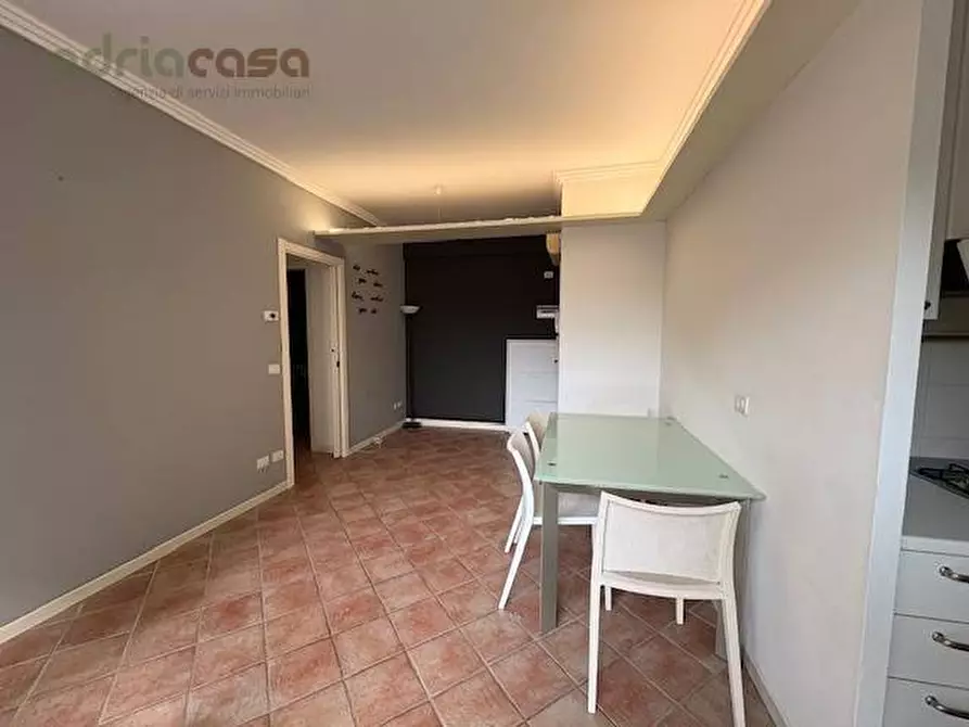 Immagine 3 di Appartamento in vendita  in via leoncavallo a Riccione