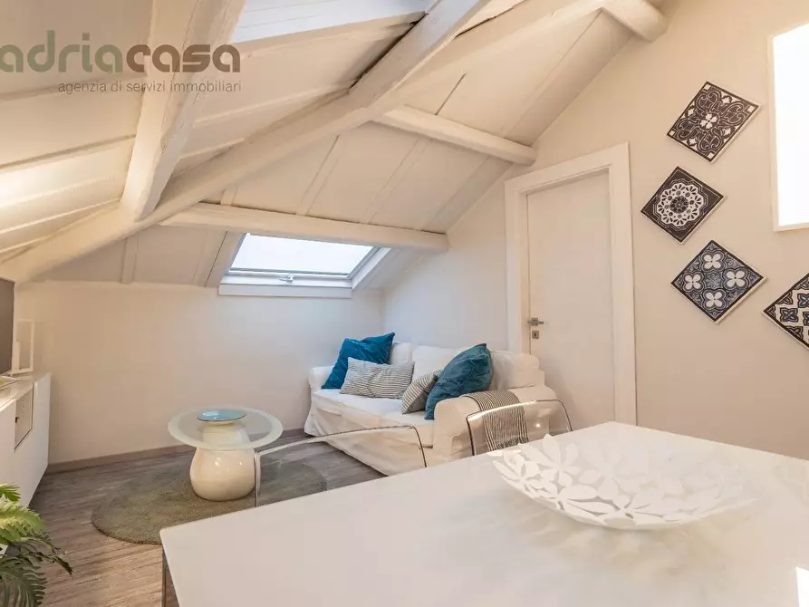 Immagine 4 di Appartamento in vendita  in via aretino a Riccione