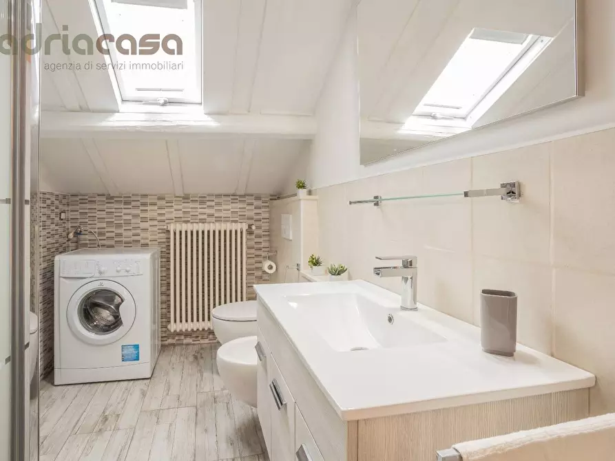 Immagine 9 di Appartamento in vendita  in via aretino a Riccione