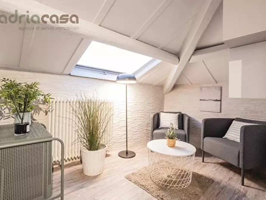 Immagine 2 di Appartamento in vendita  in via aretino a Riccione