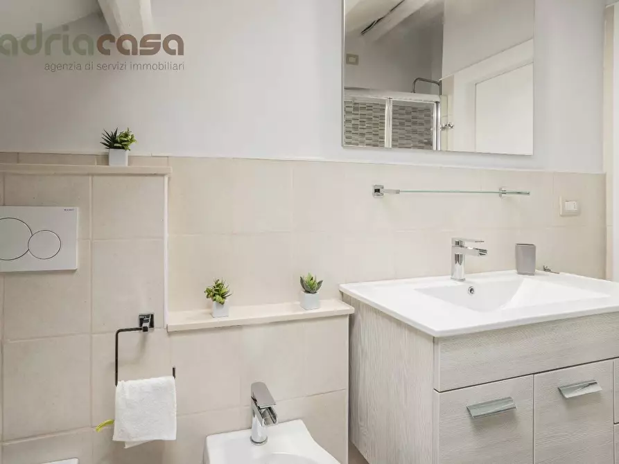 Immagine 12 di Appartamento in vendita  in via aretino a Riccione