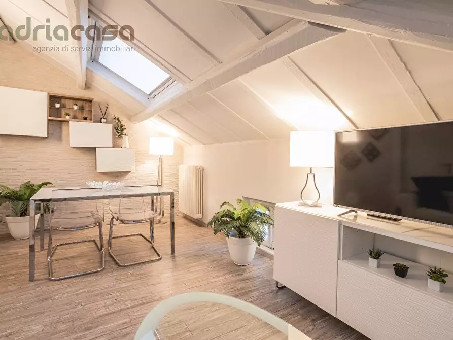 Immagine 14 di Appartamento in vendita  in via aretino a Riccione