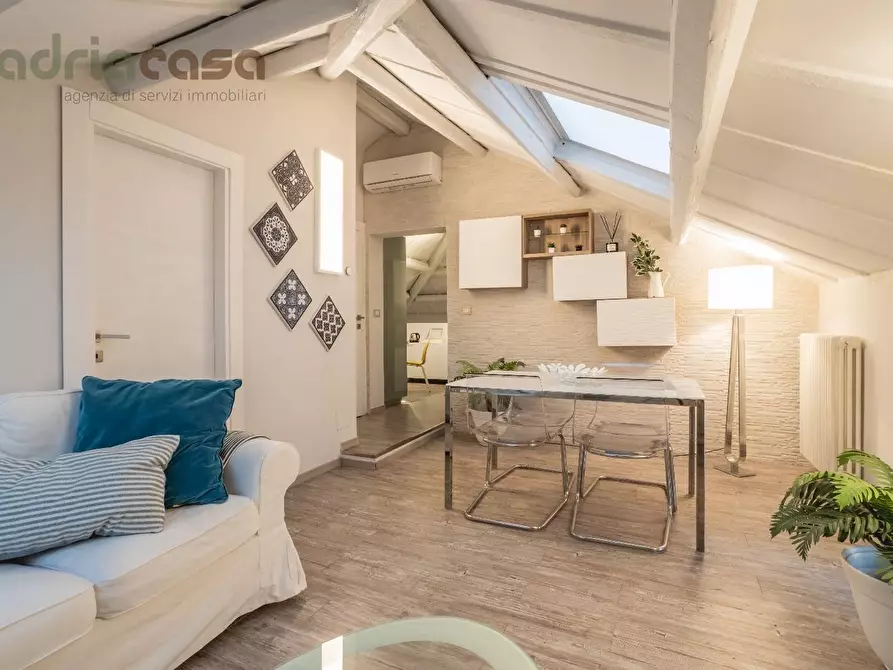 Immagine 22 di Appartamento in vendita  in via aretino a Riccione