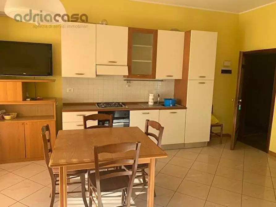Immagine 1 di Appartamento in affitto  in via d'annunzio a Riccione
